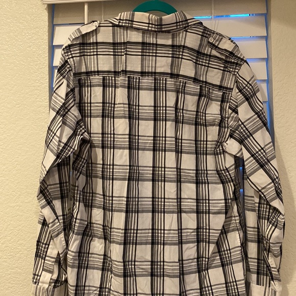 Reputation 92 button-up - Picture 3 of 3